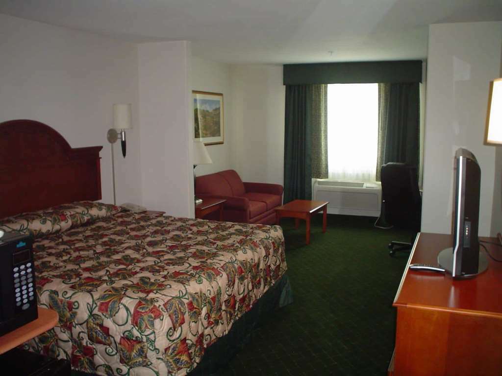 فندق Massardفي  لا كوينتا إن آند سويتس باي ويندام فورت سميث الغرفة الصورة